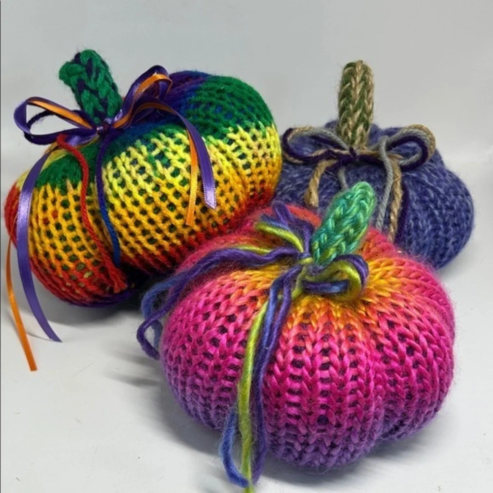 Colorful Knit Pumpkin Decor Set